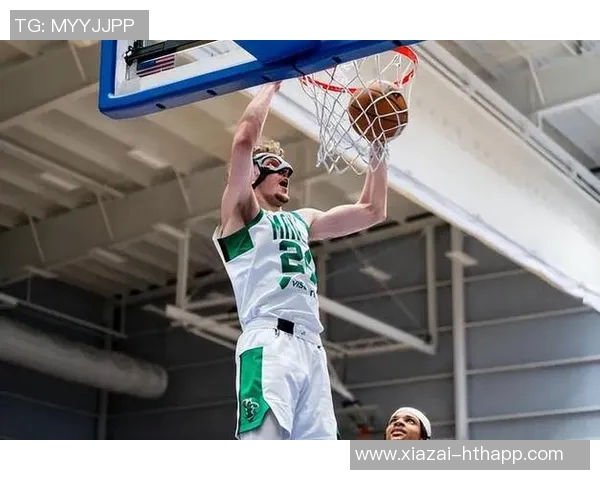 黄蜂正式签约NCAA得分王埃里克狄克逊前湖人球员重返赛场